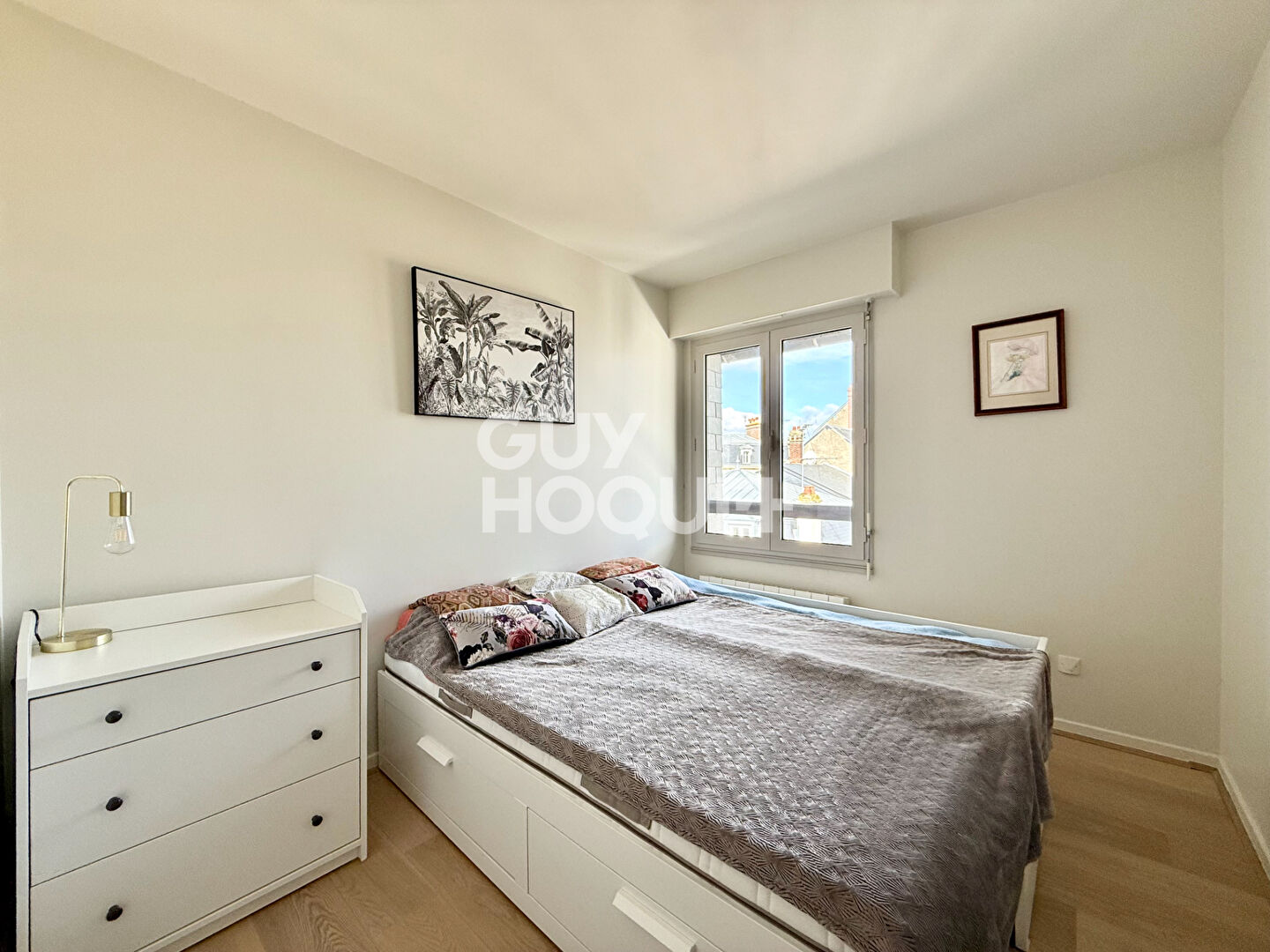 APPARTEMENT 2 PIECES - BALCON - BOX  - PLACE MORNY DEAUVILLE