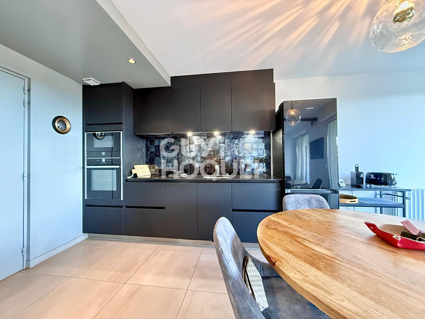 TOURGEVILLE PLAGE - APPARTEMENT 2/3 PIECES EN REZ DE JARDIN FACE MER