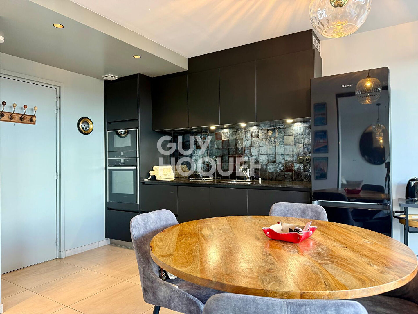 TOURGEVILLE PLAGE - APPARTEMENT 2/3 PIECES EN REZ DE JARDIN FACE MER