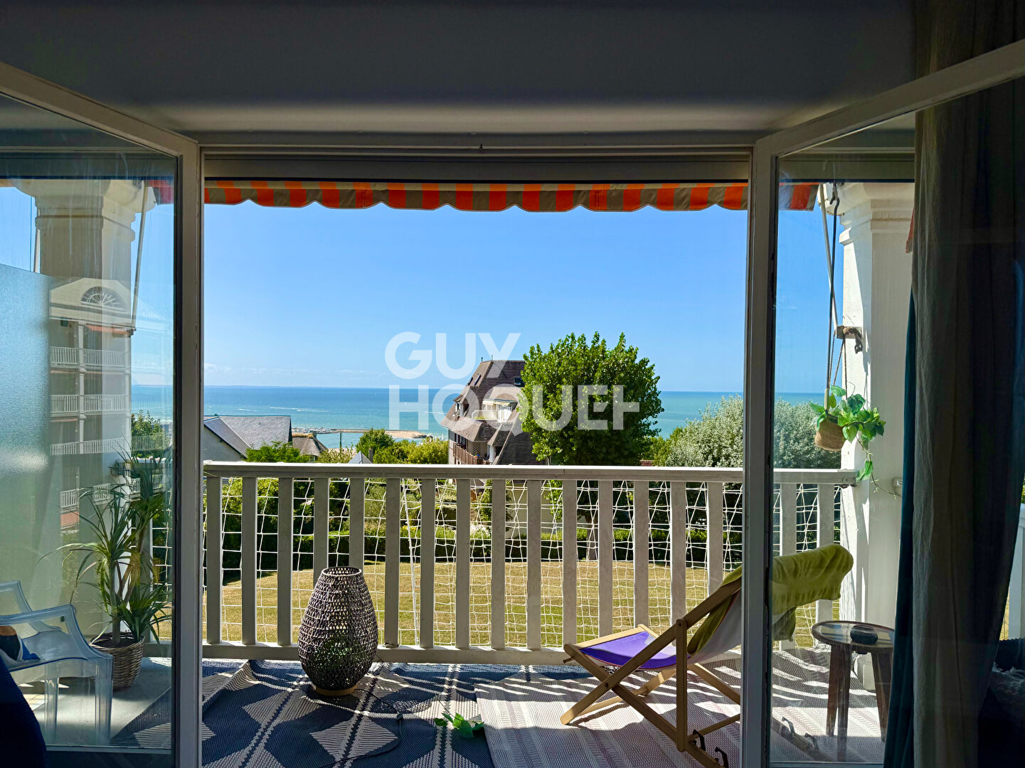 STUDIO AVEC VUE MER -  TERRASSE & PARKING - TROUVILLE SUR MER