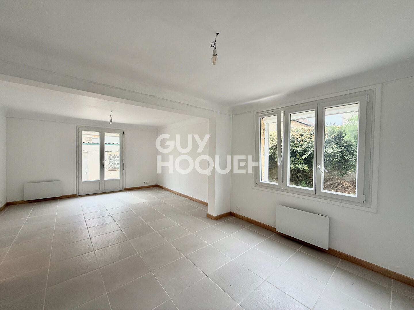 APPARTEMENT 4 PIECES - JARDIN - PARKING - BLONVILLE SUR MER