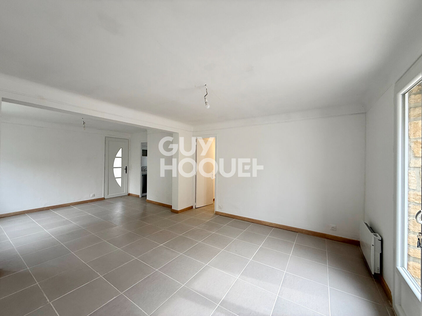 APPARTEMENT 4 PIECES - JARDIN - PARKING - BLONVILLE SUR MER