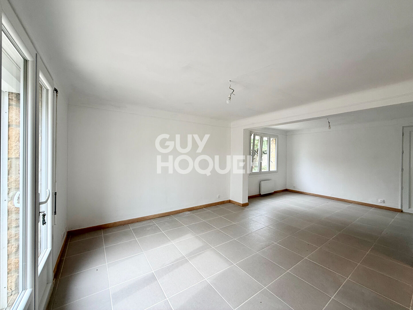 APPARTEMENT 4 PIECES - JARDIN - PARKING - BLONVILLE SUR MER
