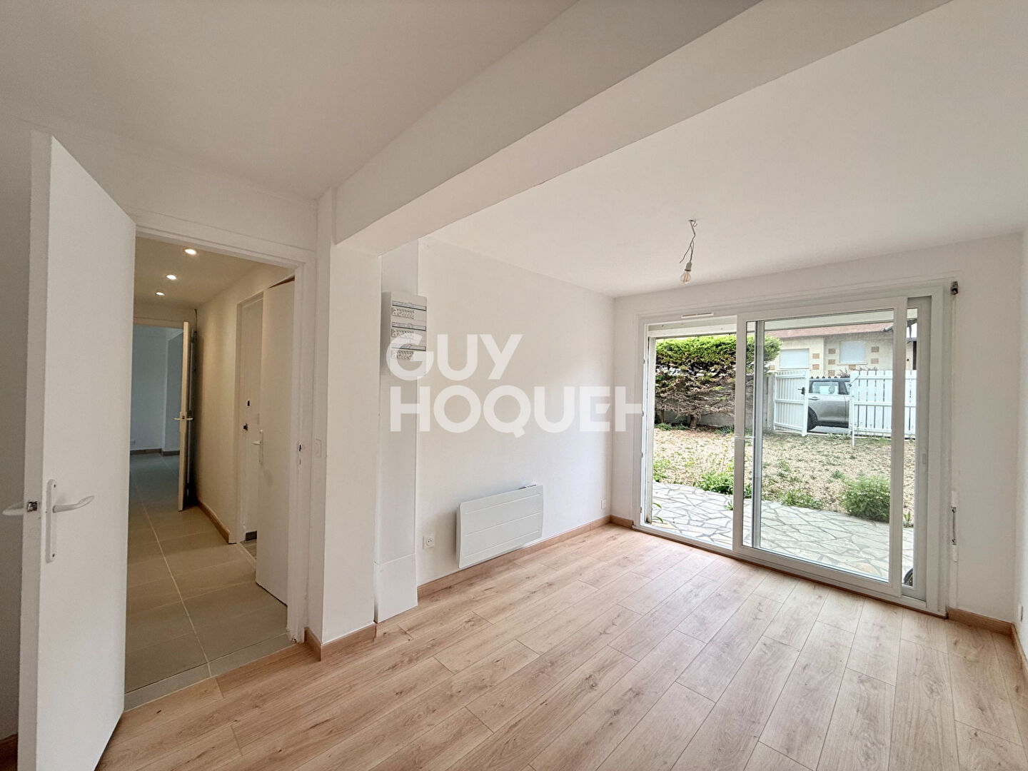 APPARTEMENT 4 PIECES - JARDIN - PARKING - BLONVILLE SUR MER