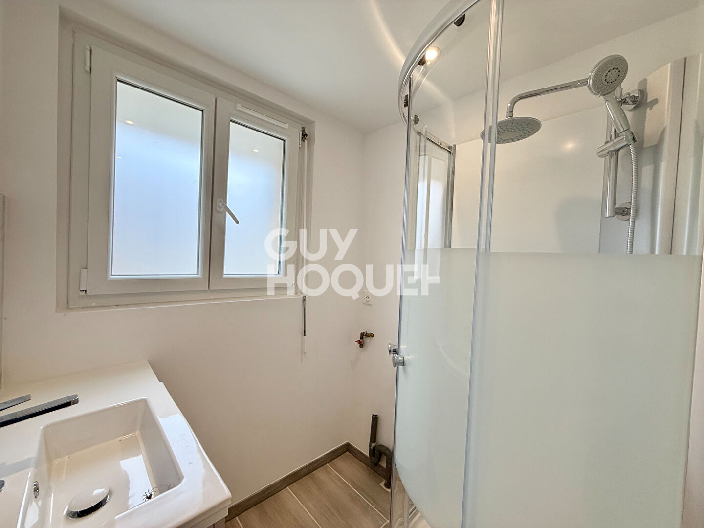 APPARTEMENT 4 PIECES - JARDIN - PARKING - BLONVILLE SUR MER