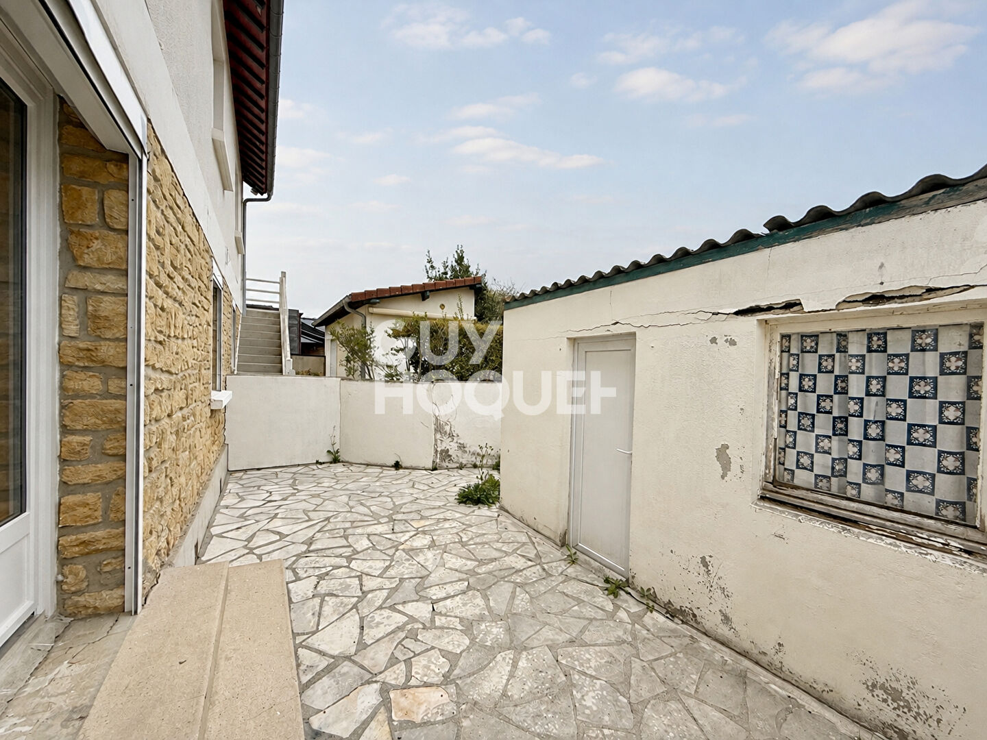 APPARTEMENT 4 PIECES - JARDIN - PARKING - BLONVILLE SUR MER