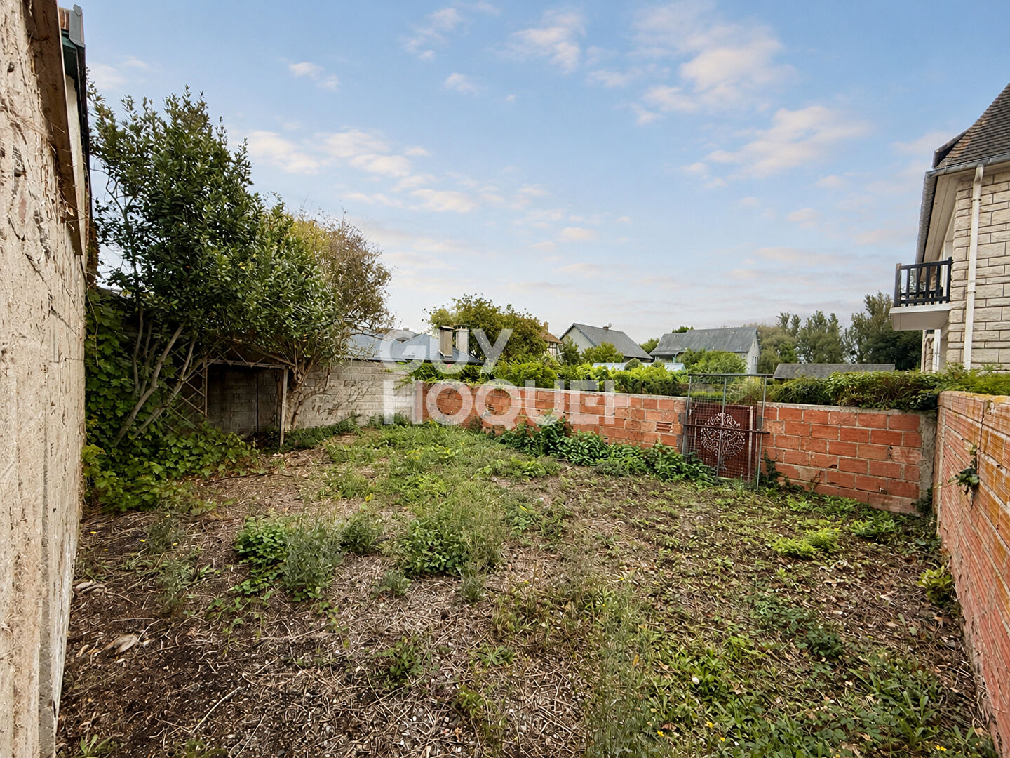 APPARTEMENT 4 PIECES - JARDIN - PARKING - BLONVILLE SUR MER