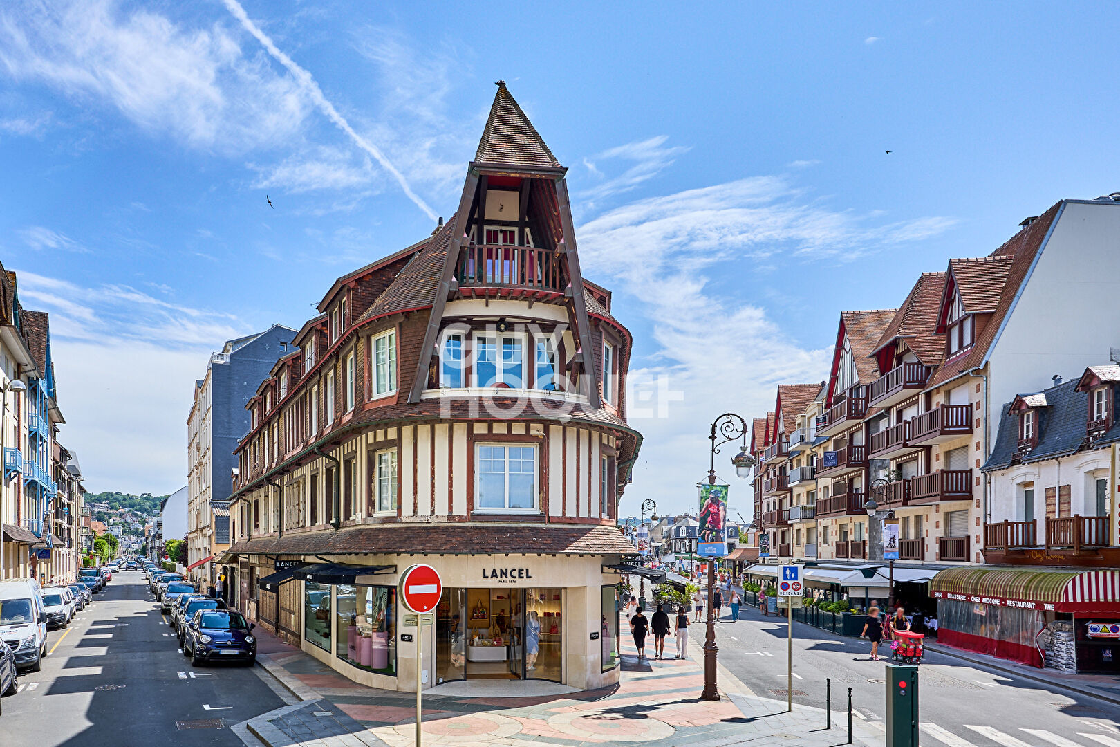 DEAUVILLE - TRIANGLE D'OR - APPARTEMENT DEUX PIÈCES