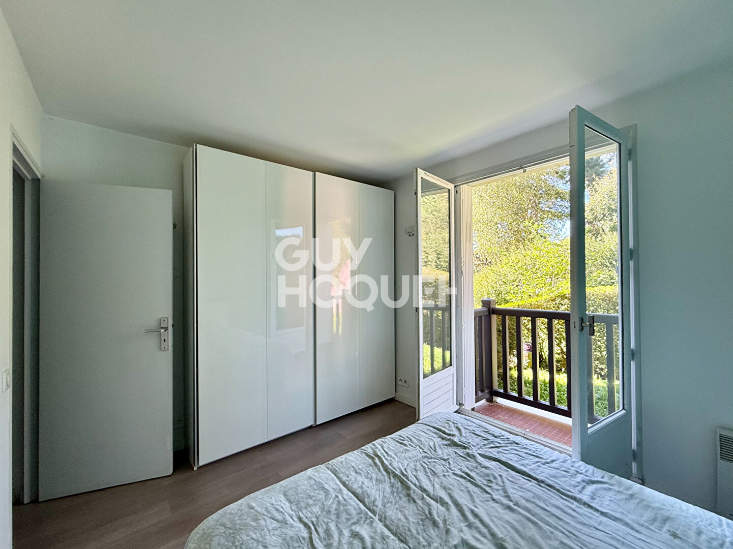 APPARTEMENT 3 PIECES - JARDIN - PARKING - BLONVILLE SUR MER