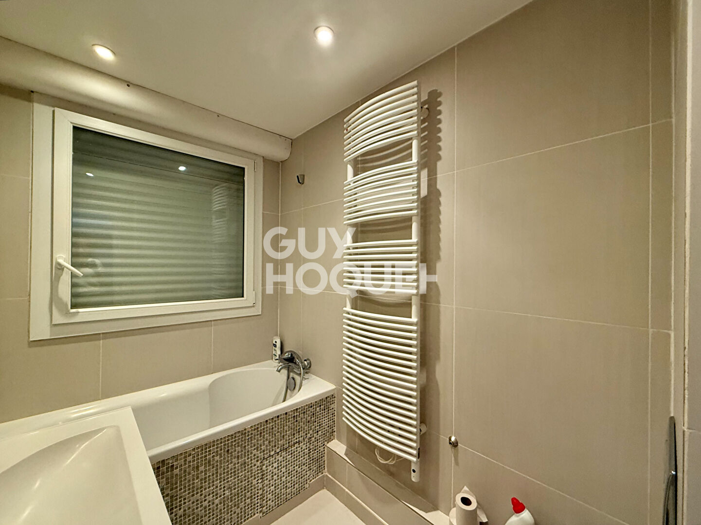 APPARTEMENT 3 PIECES - JARDIN - PARKING - BLONVILLE SUR MER