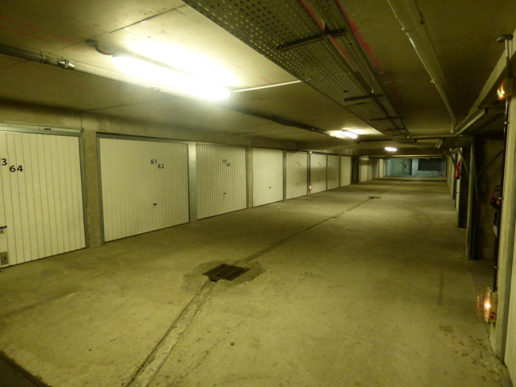 Garage box Decines Charpieu