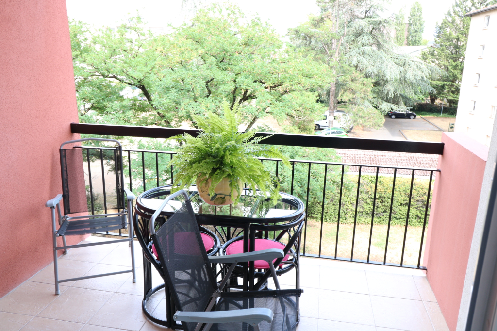 Appartement T3 à vendre à Décines Charpieu