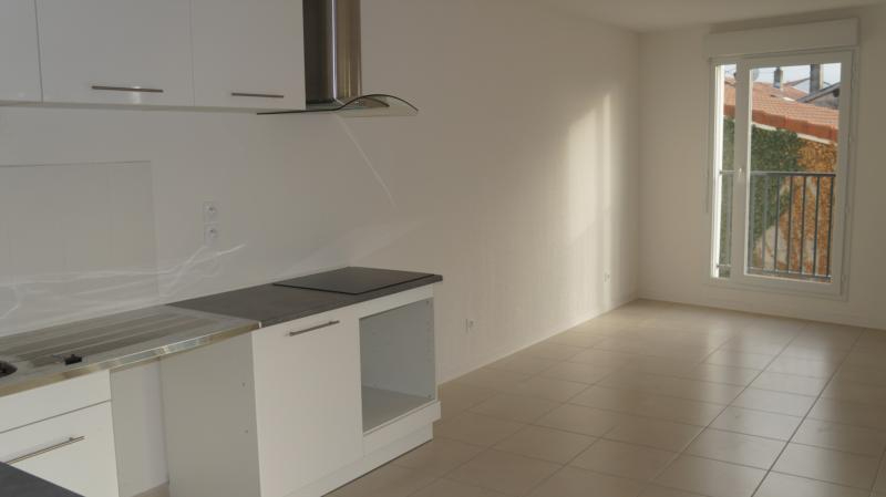 À vendre loué : Appartement 3 pièces à Décines-Charpieu - Réf. 5034