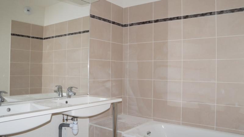 À vendre loué : Appartement 3 pièces à Décines-Charpieu - Réf. 5034