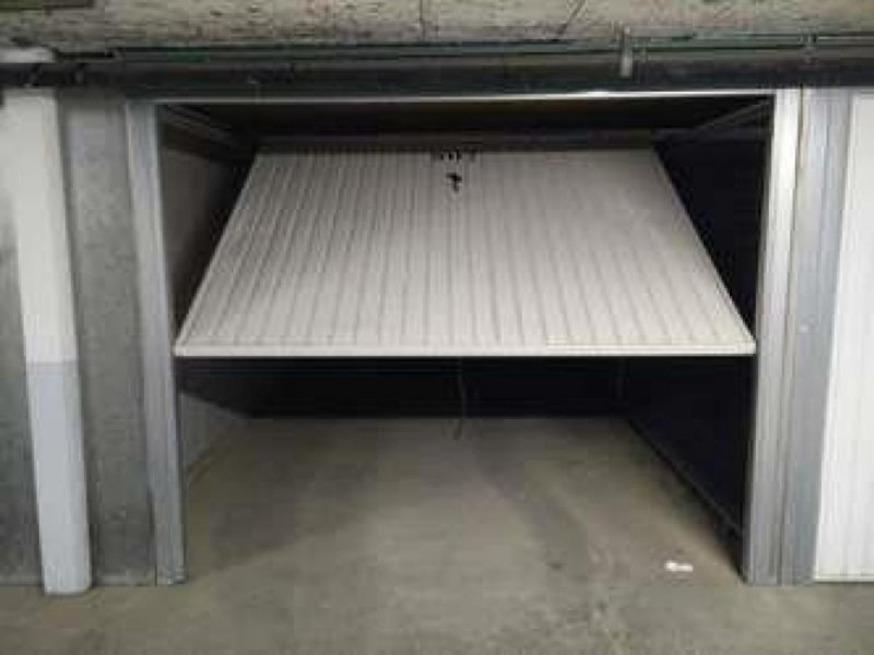 Garage centre ville DECINES