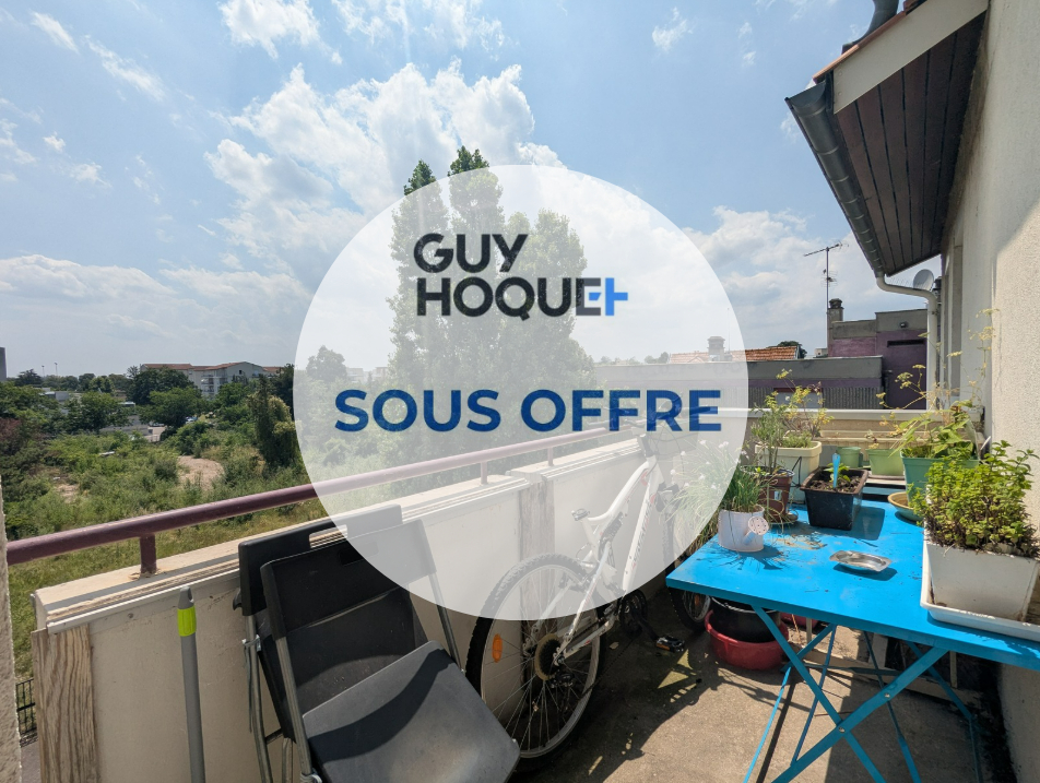 SOUS OFFRE : Appartement  Duplex 3 pièces à Décines centre