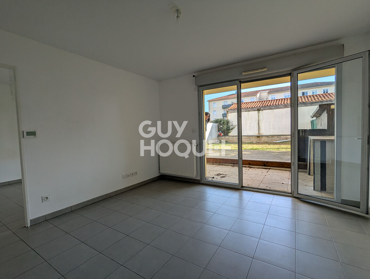 Appartement T2  rez de jardin à vendre à Décines Charpieu -