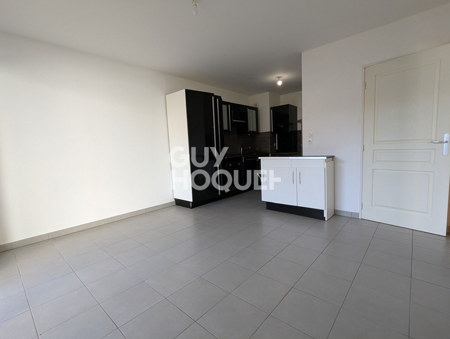 Appartement T2  rez de jardin à vendre à Décines Charpieu -