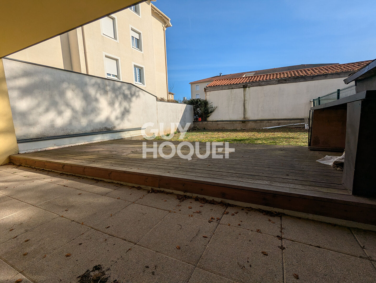 Appartement T2  rez de jardin à vendre à Décines Charpieu -