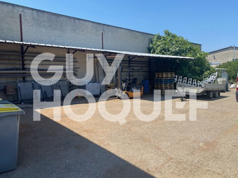 Local commercial à vendre à Décines-Charpieu - Réf. 5279