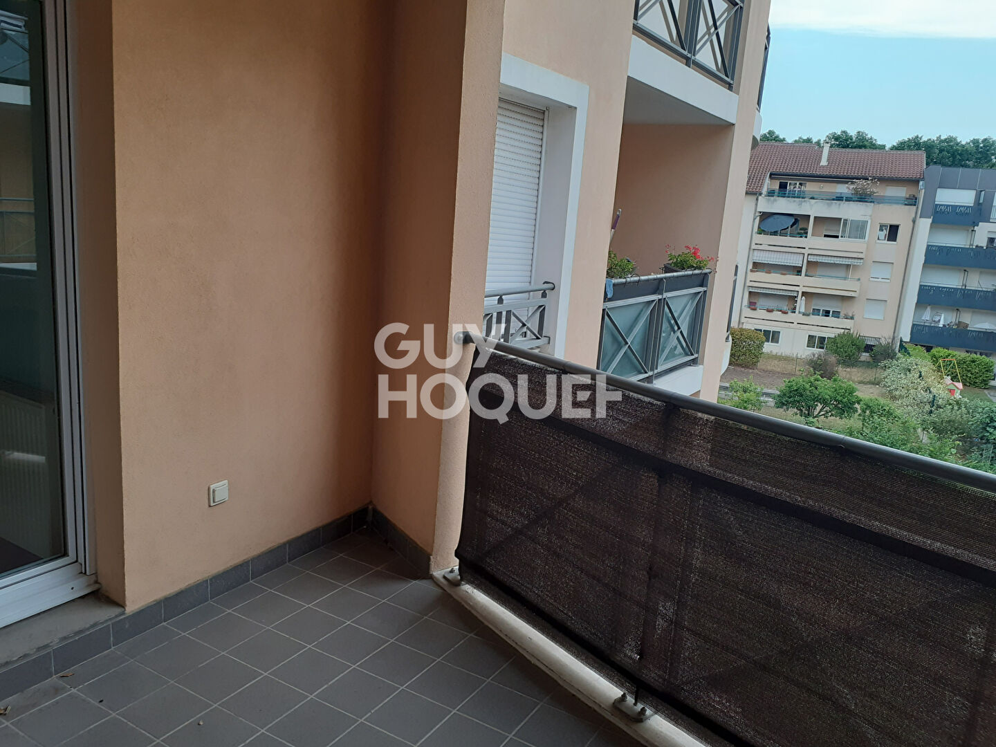 Appartement 2 pièces à louer - Centre-ville de Décines Charpieu