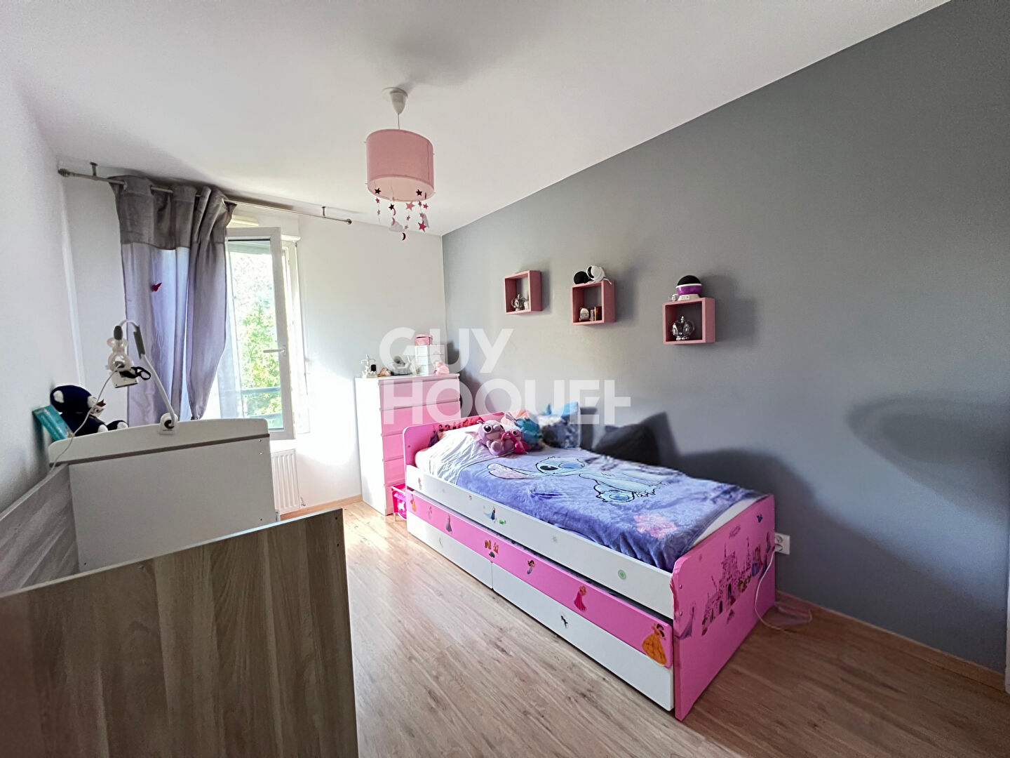 Appartement Decines Charpieu 4 pièce(s) 90 m2