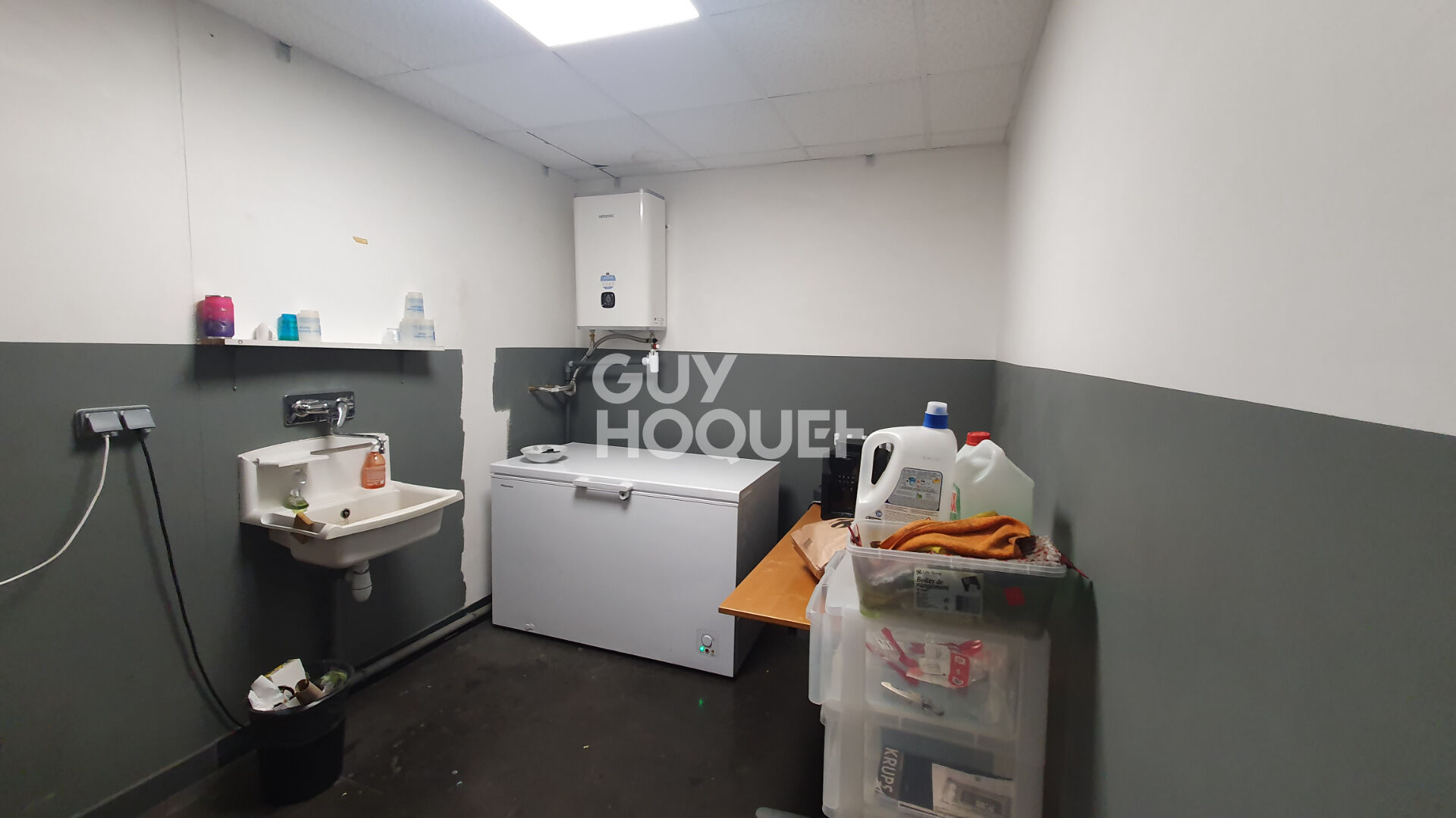 Local commercial Decines-charpieu 160 m2