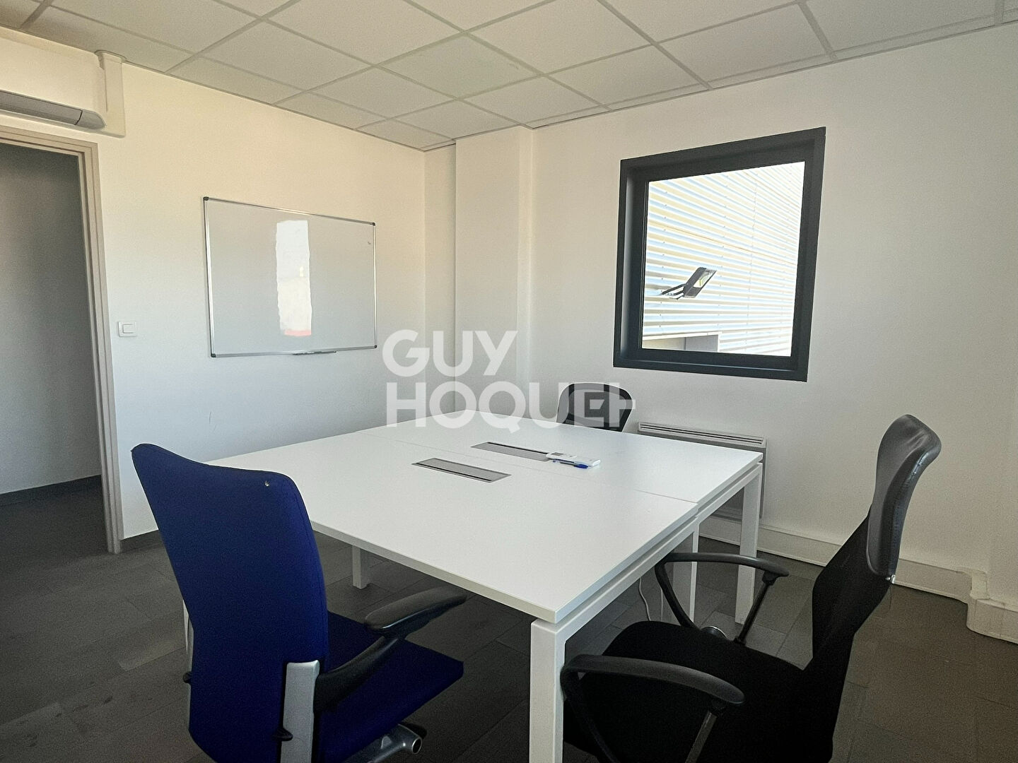 Local commercial Decines Charpieu 3 pièce(s) 50 m2