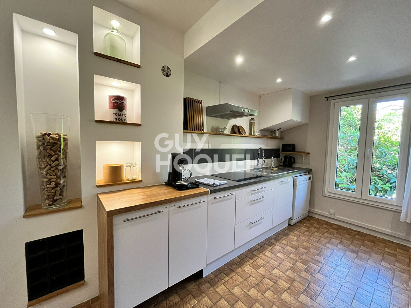 À louer : Appartement meublé grand  2 pièces à Chassieu