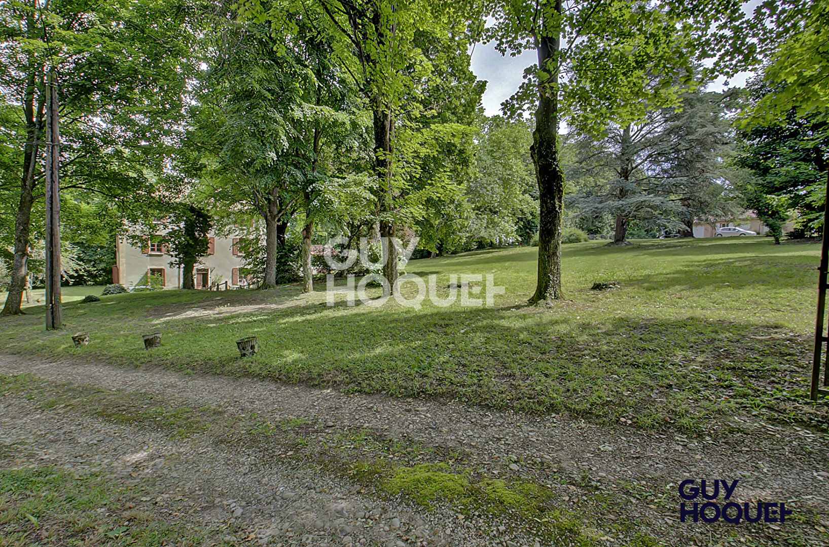 Belle demeure à vendre à Meyzieu - Un écrin de sérénité