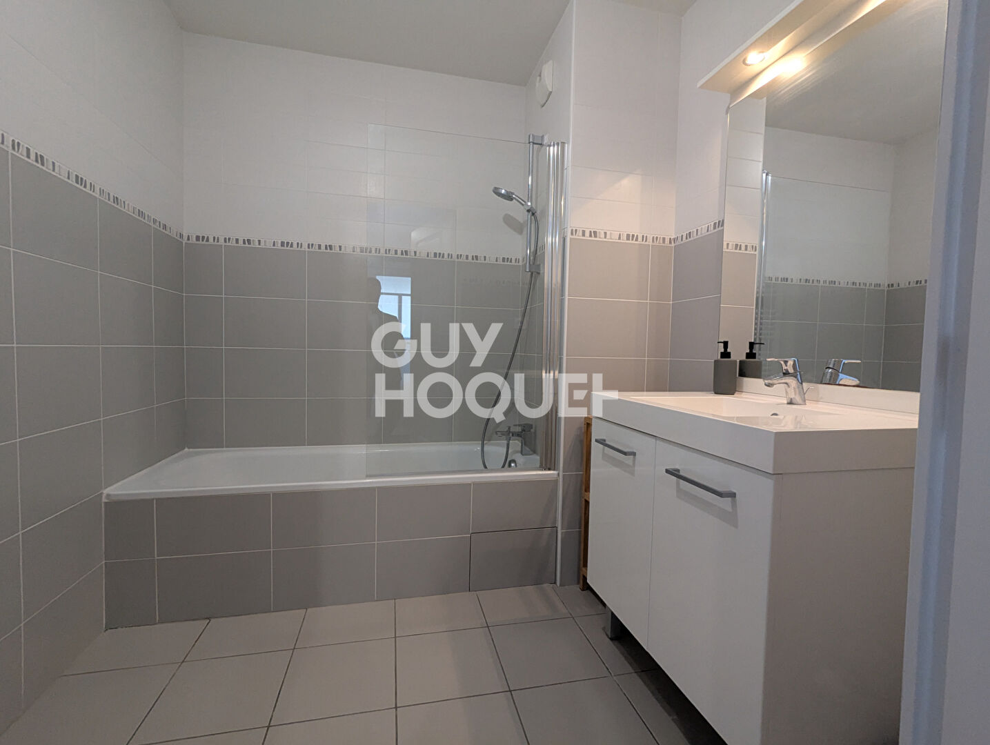 Appartement a louer meyzieu - 2 pièce(s) - 46 m2 - Surfyn