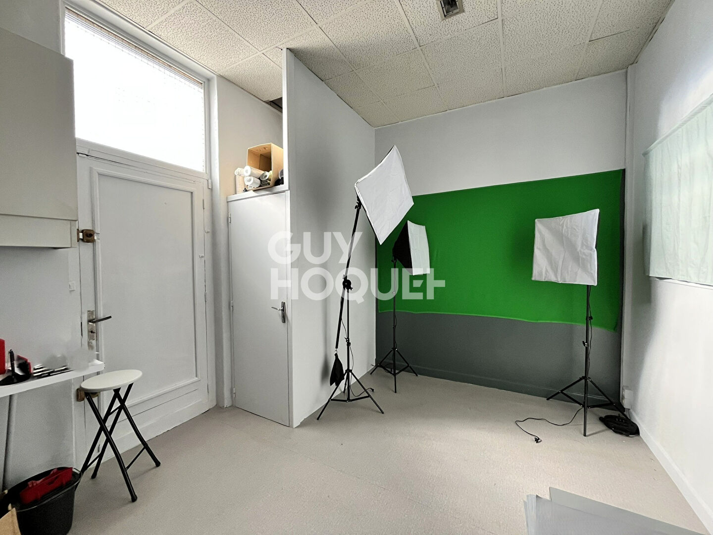 Local commercial à louer à Décines Charpieu - Réf. 5231