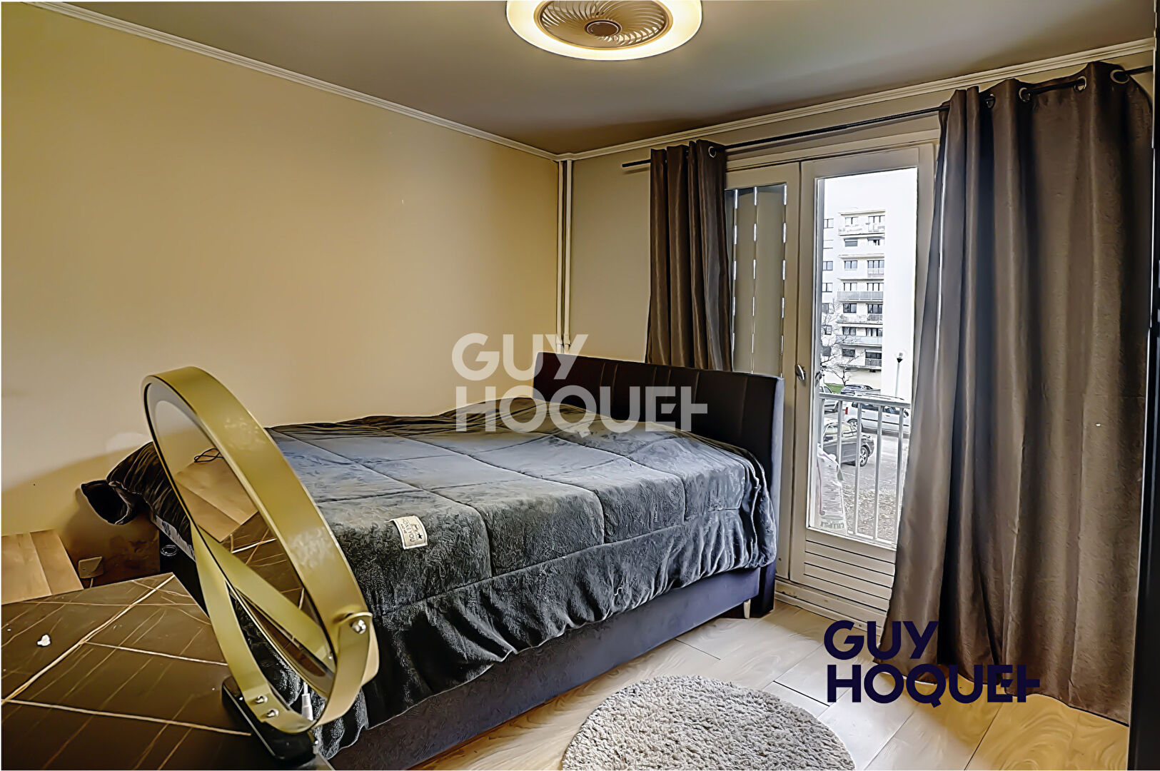 DECINES CORNAVENT - APPARTEMENT 3 PIECES REZ-DE-CHAUSSEE SURELEVE+ 1 BALCON + 1 PLACE DE STATIONNEMENT