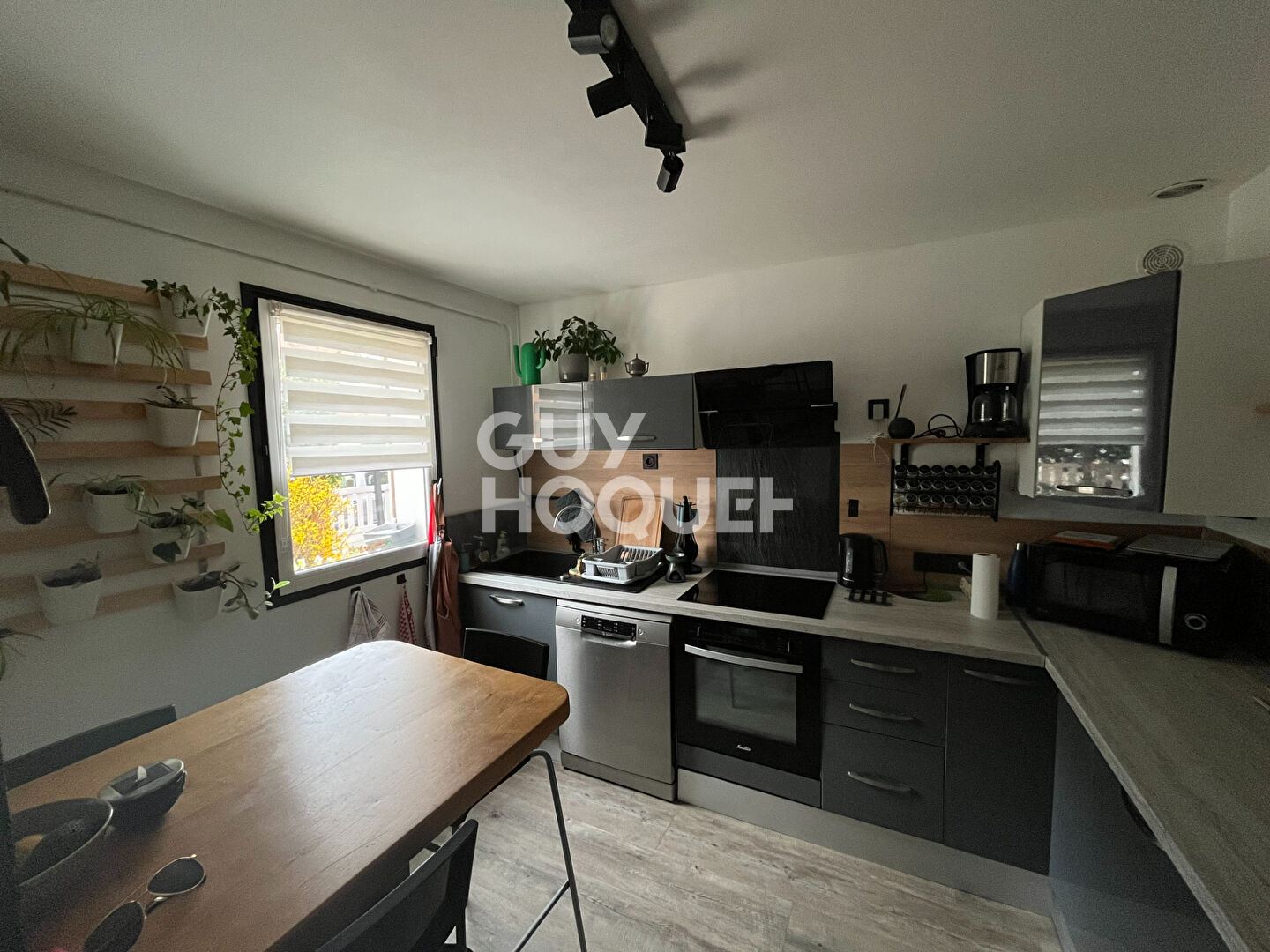Maison 5 pièces à louer meublée à Décines Charpieu - Quartier La Soie Montaberlet