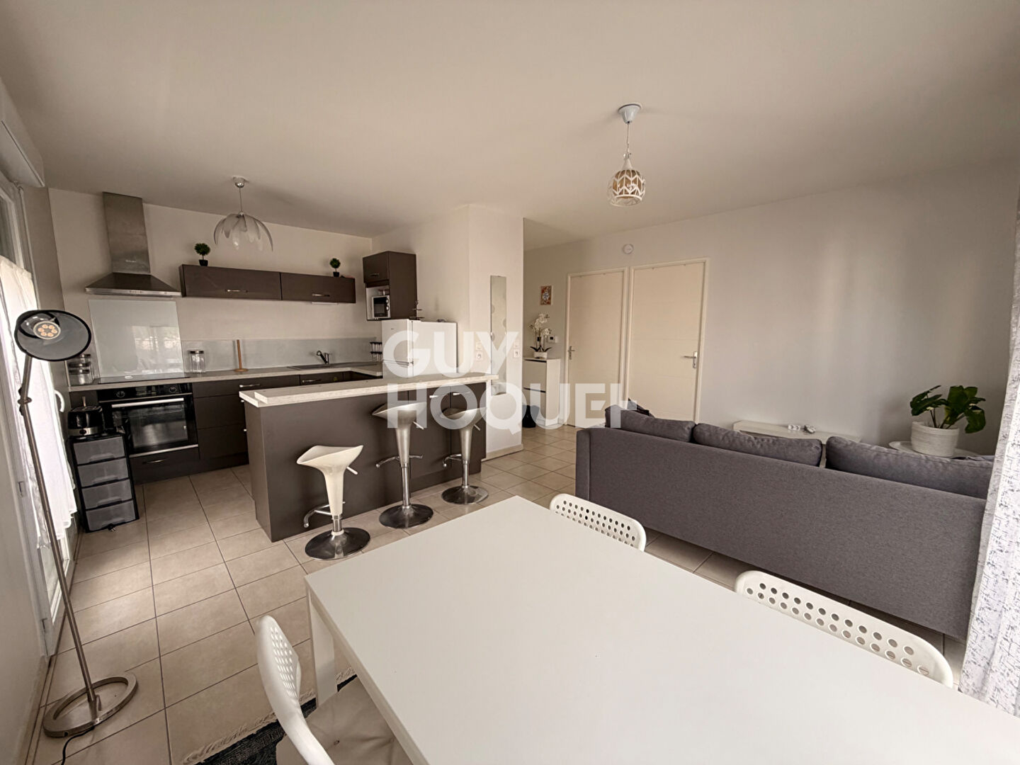 Appartement 2 pièces à louer au centre-ville de Décines Charpieu