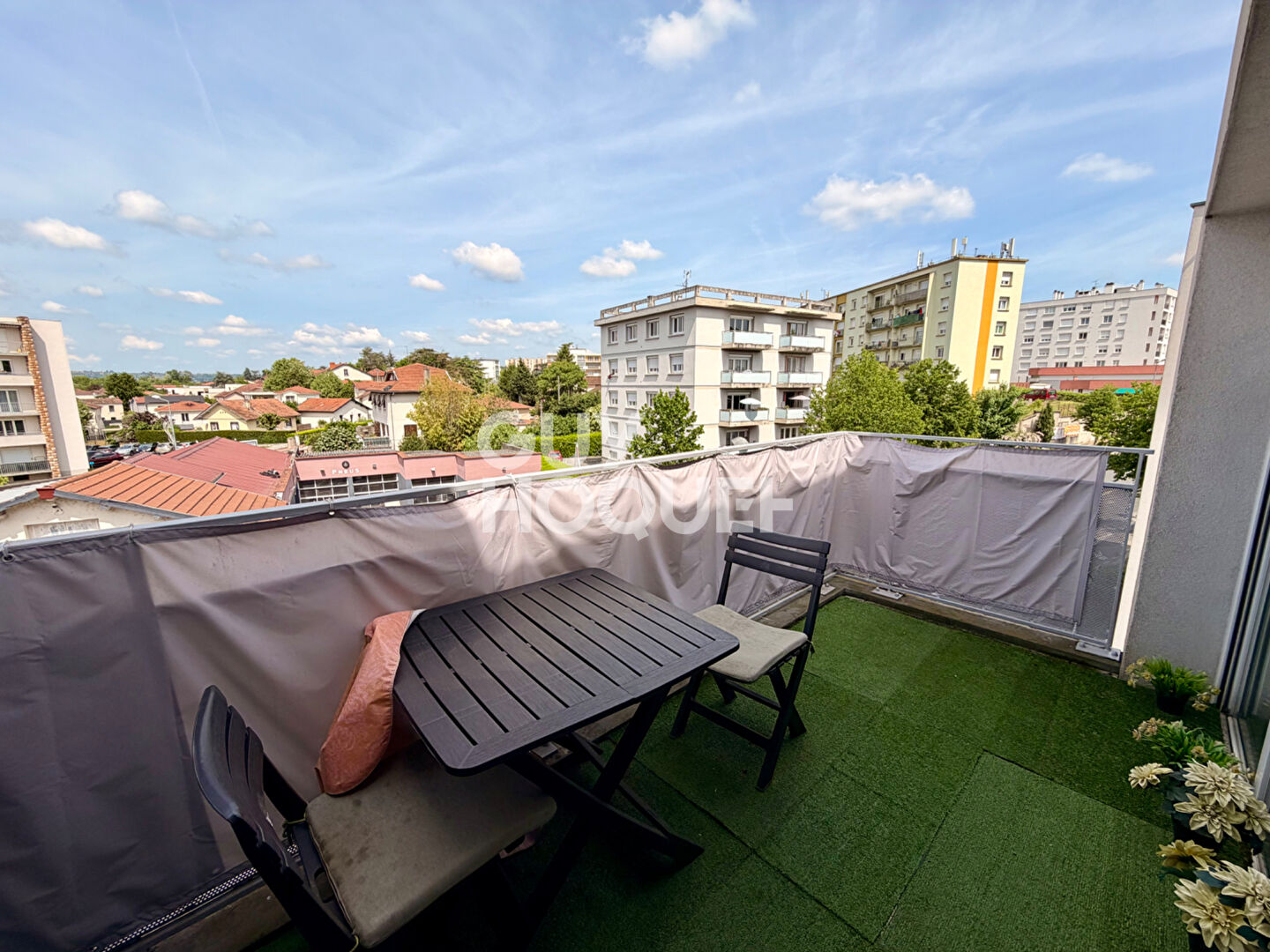 Appartement 2 pièces à louer au centre-ville de Décines Charpieu