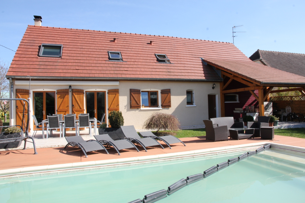 Maison proche Arc-Sur-Tille 5 pièce(s) 150 m2 - 20 minutes de Dijon