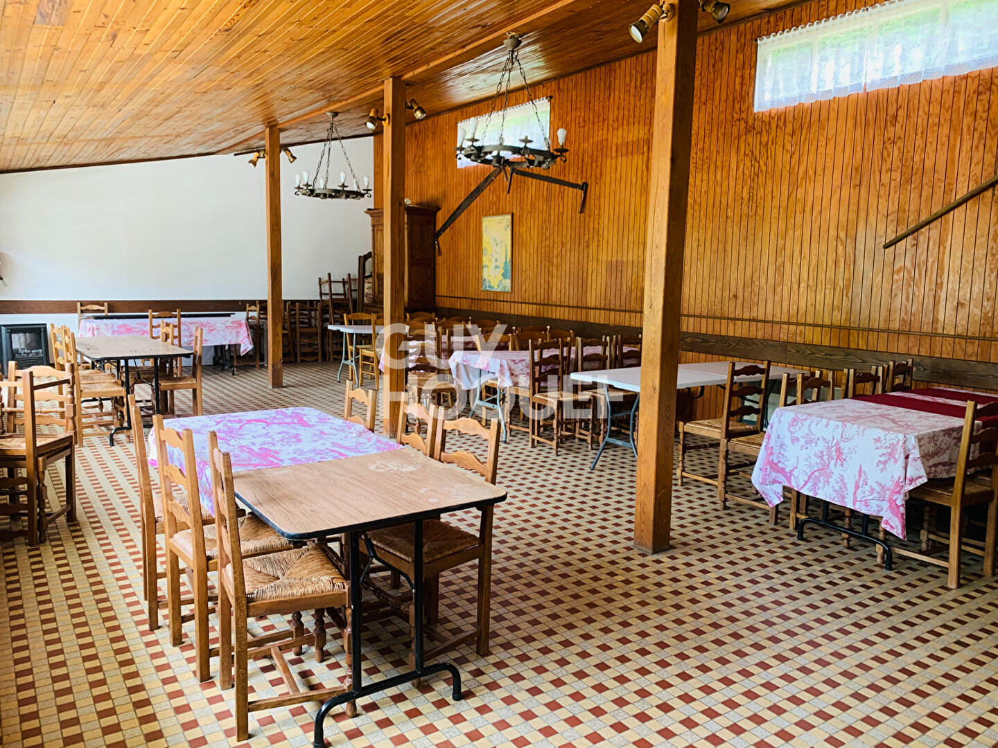 Bar, restaurant MONTSAUCHE LES SETTONS