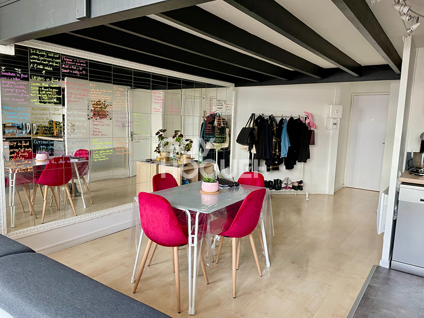 CITE DE LA GASTRONOMIE - GRAND T2 MEUBLE