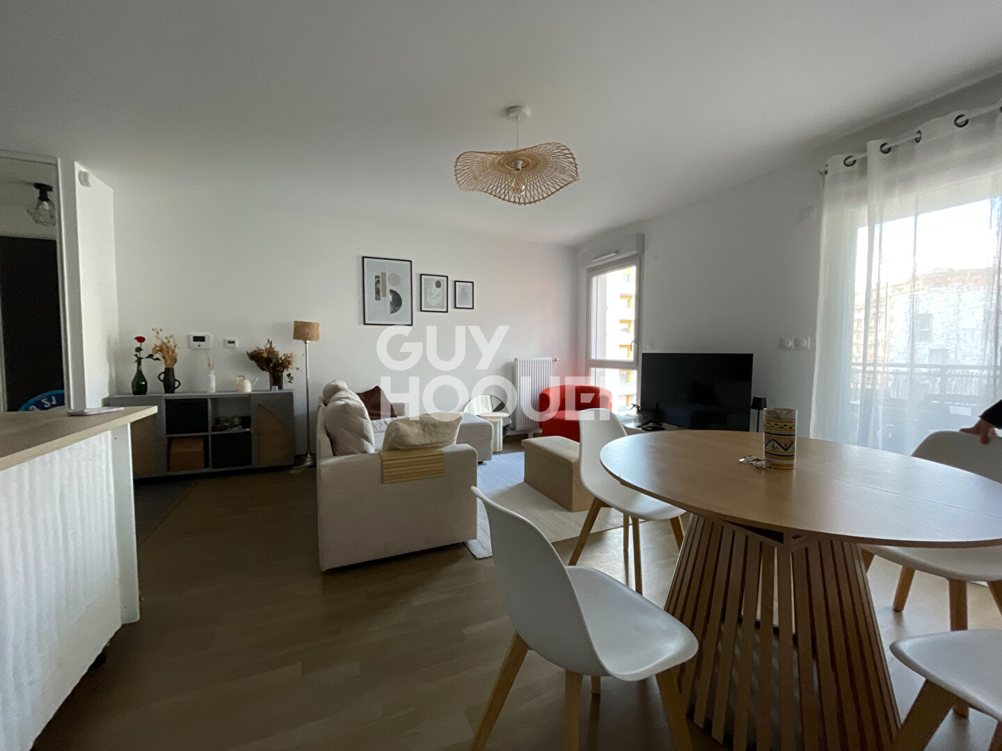 CITE DE LA GASTRONOMIE -  GARE - T2 récent avec PARKING