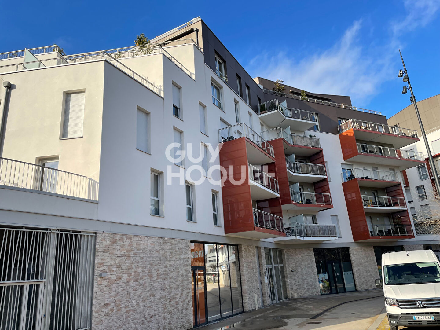 CITE DE LA GASTRONOMIE -  GARE - T2 récent avec PARKING