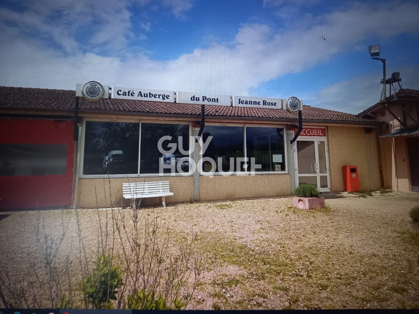 RESTAURANT et DANCING 600 M² + Parking de 8 000 M²