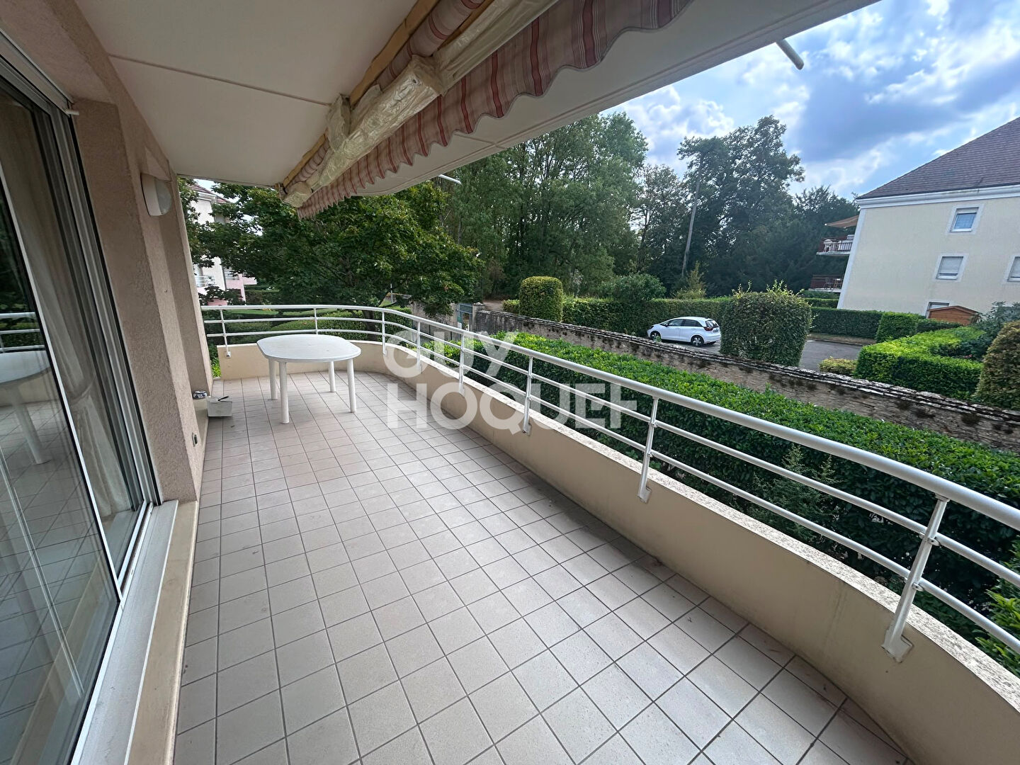 TOISON D'OR  - T5 MEUBLE AVEC GARAGE