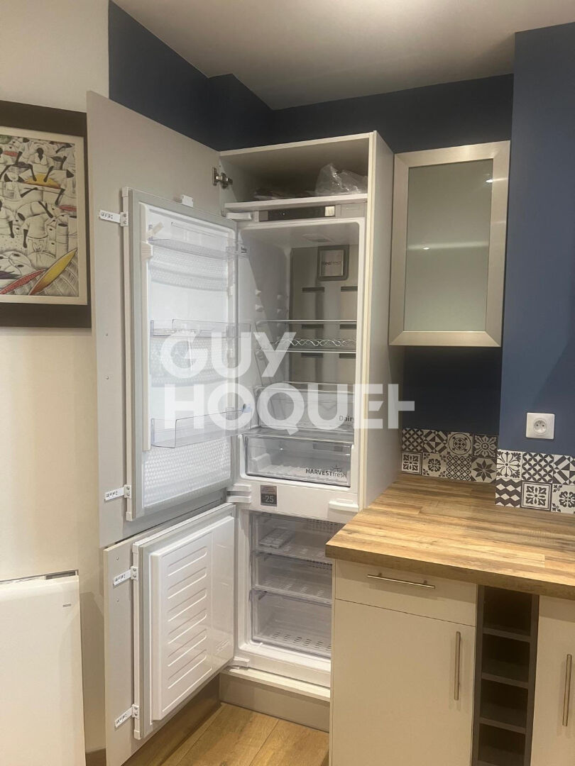 A  100 m² de L'ECOLE DE COMMERCE et CENTRE VILLE