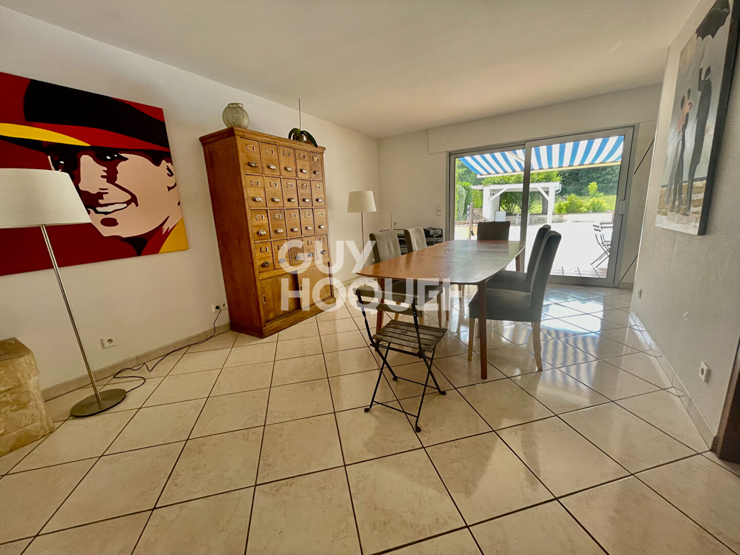 Maison familiale avec vaste terrain, piscine, et sous-sol exceptionnel , À 10 min de la Toison d'Or