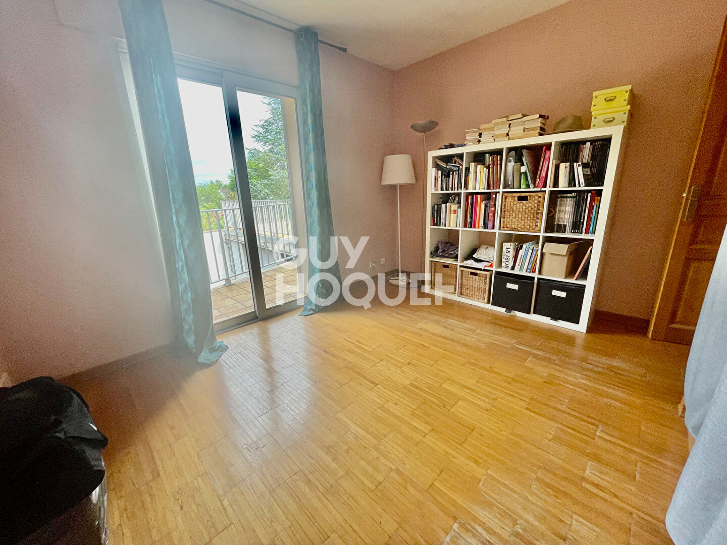 Maison familiale avec vaste terrain, piscine, et sous-sol exceptionnel , À 10 min de la Toison d'Or