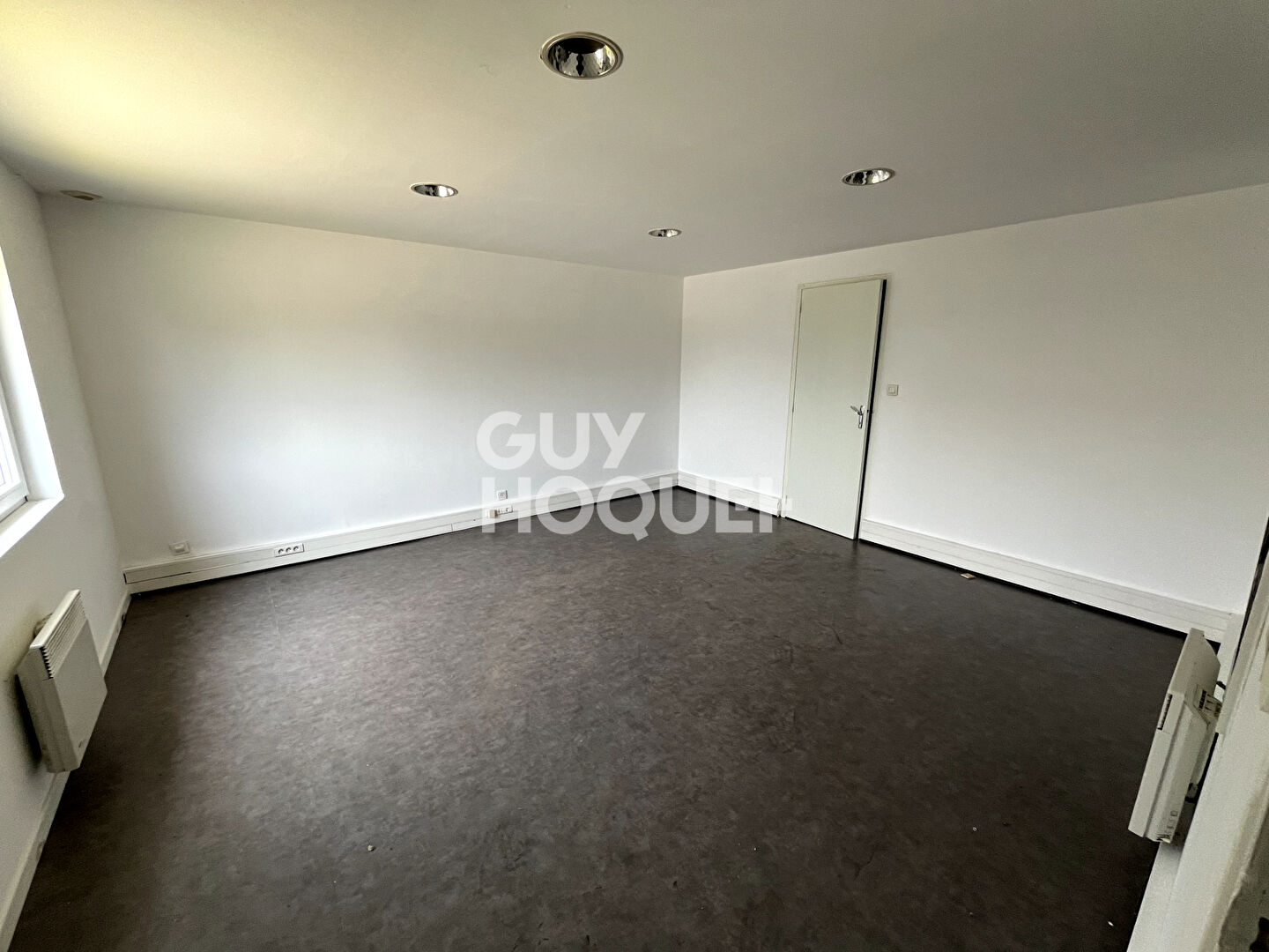 OUGES LOCAL D'ACTIVITÉ ARTISANAL 260 m2