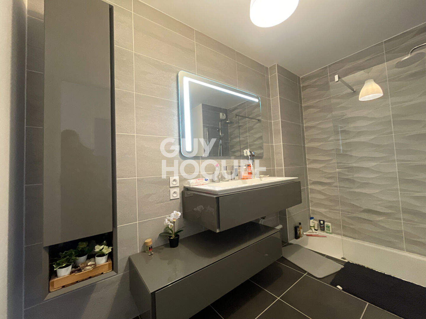 MONTCHAPET - T3 - 87M² + GRAND GARAGE