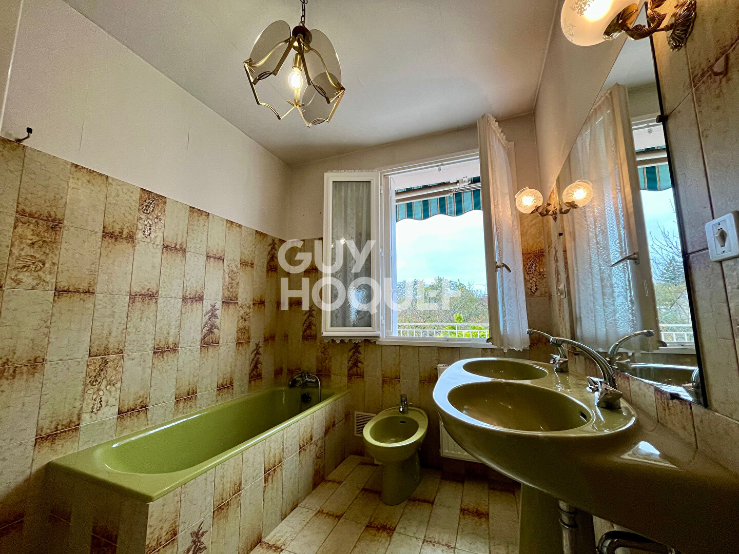 EXCLUSIF à BINGES, Belle maison familiale de 7 pièces, à 20 minutes de DIJON