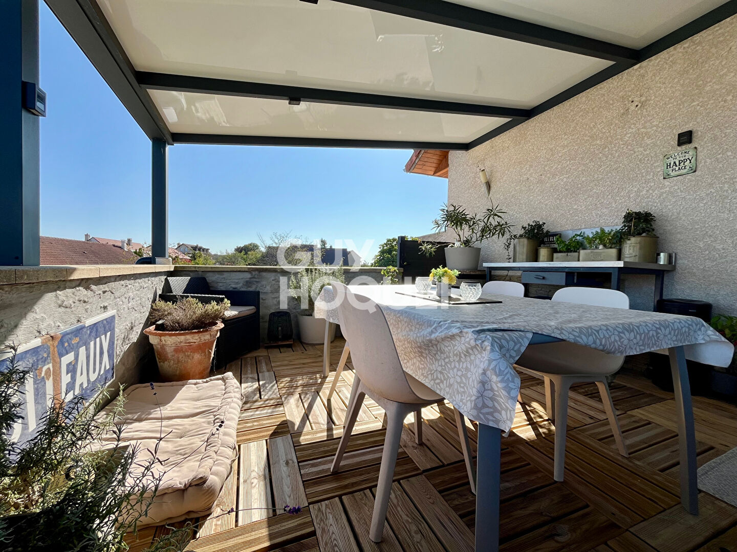 Appartement type loft de 165 m² dans le village de SAVOUGES